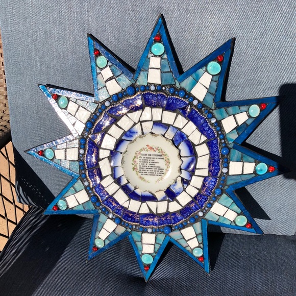 Meet your Posher, Carolyn - Picture 1 of 1